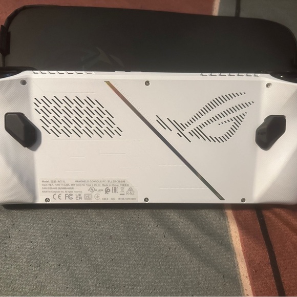 ASUS rog ally z1 extreme brand new condition all games are playing - Picture 7 of 11